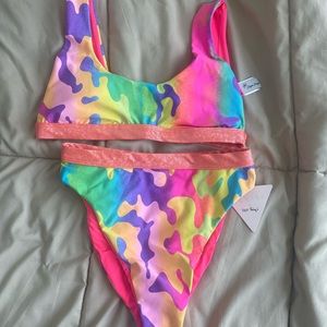 Dippin Daisys Matching Bikini